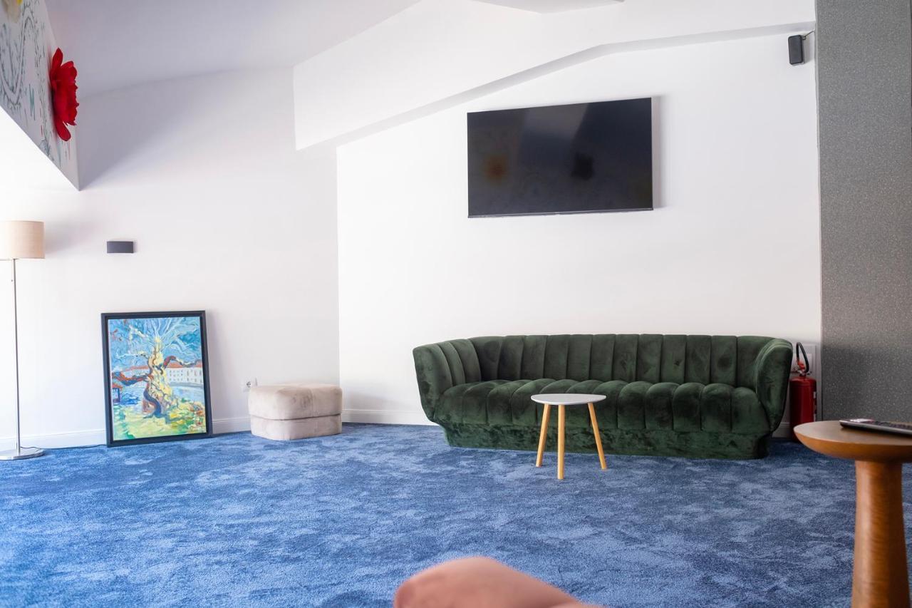 Nam Hotel Prizren Eksteriør bilde